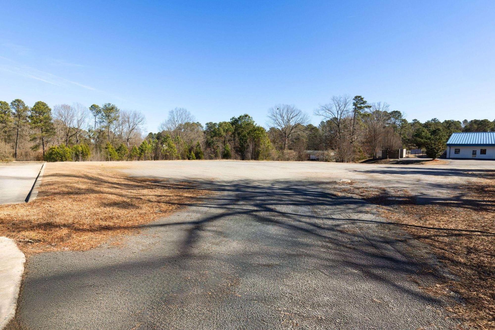 Baymont By Wyndham Creedmoor Hotel Exterior photo